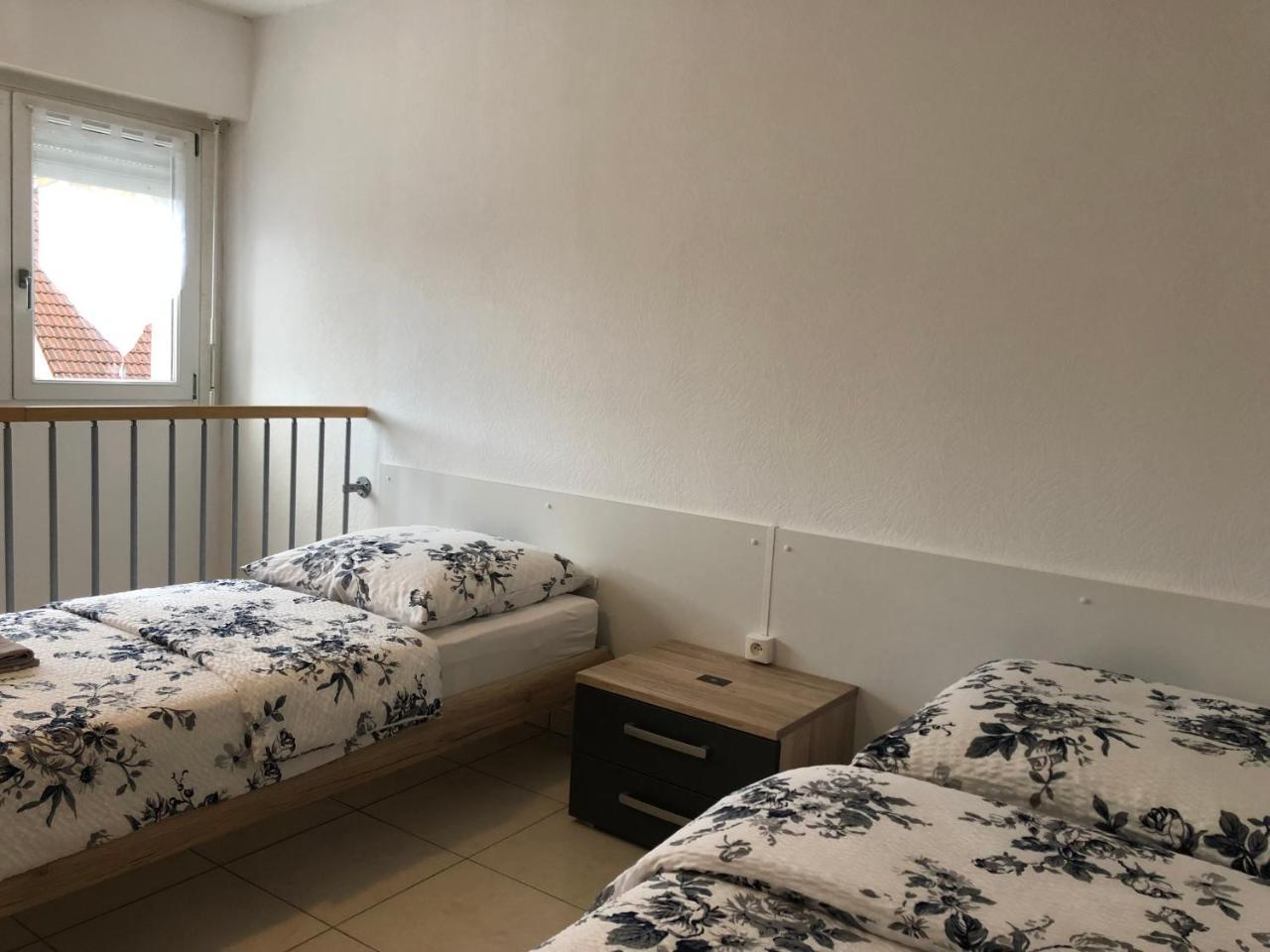 Studios Near Lycee Jean Mermoz Saint-Louis  Exterior photo